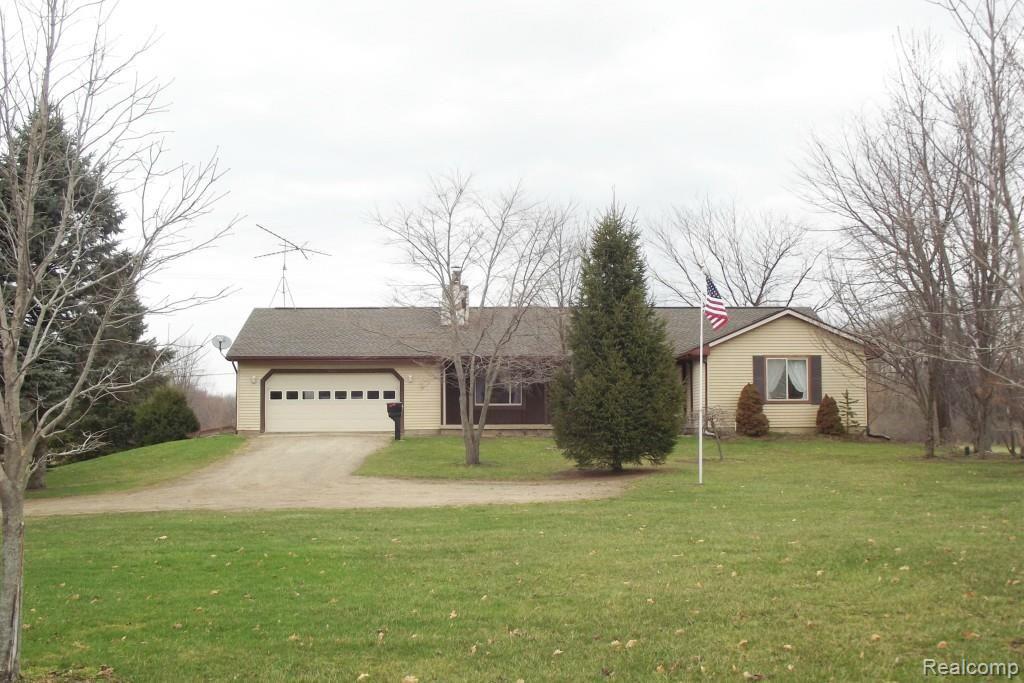 9800 West Vogt Road Fowlerville, MI 48836 - Photo 1 of 11 9800 Vogt Road front.jpg