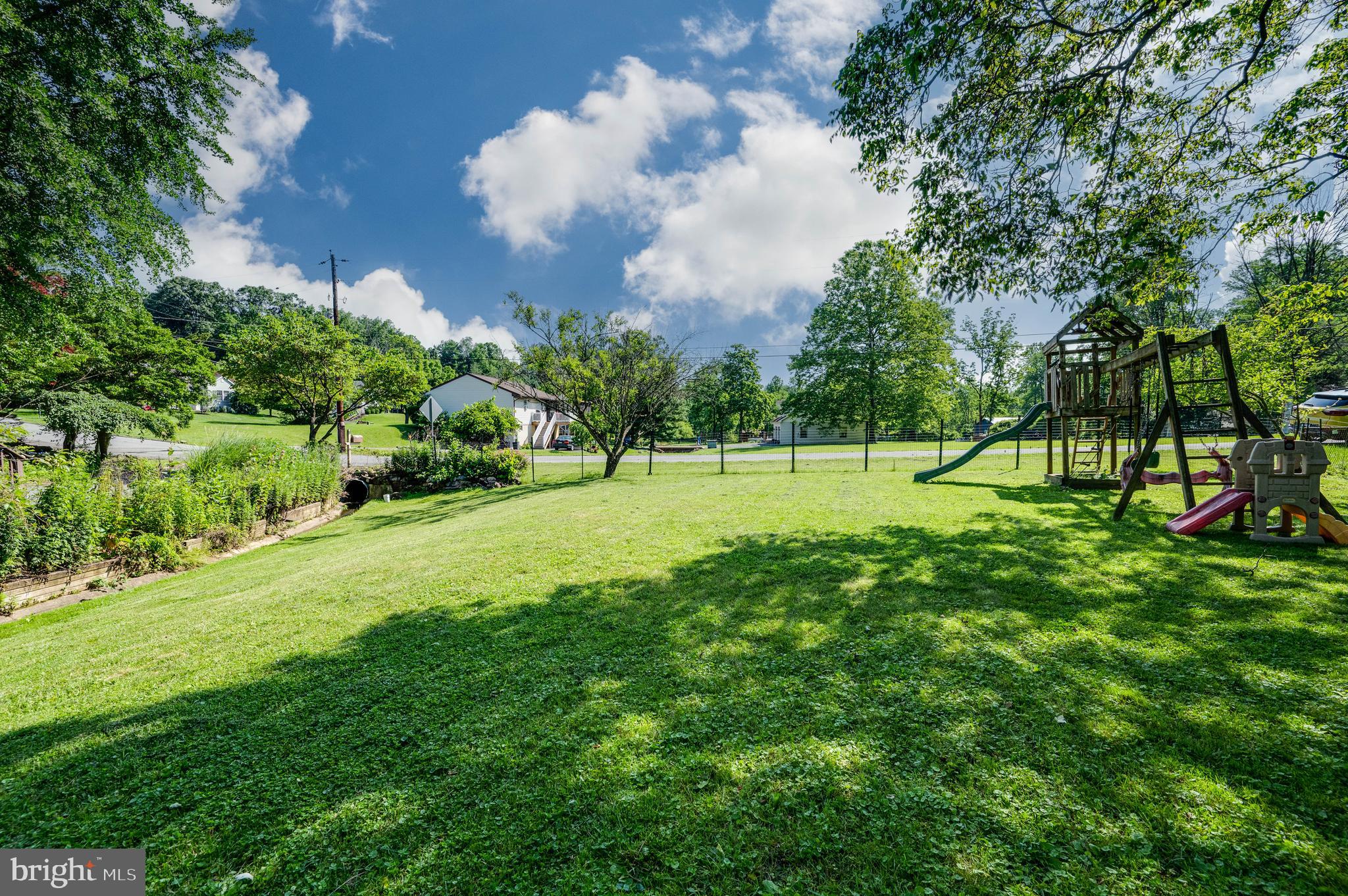 568 North Church Road Reading, PA 19607 - Photo 55 of 56 a view of a park