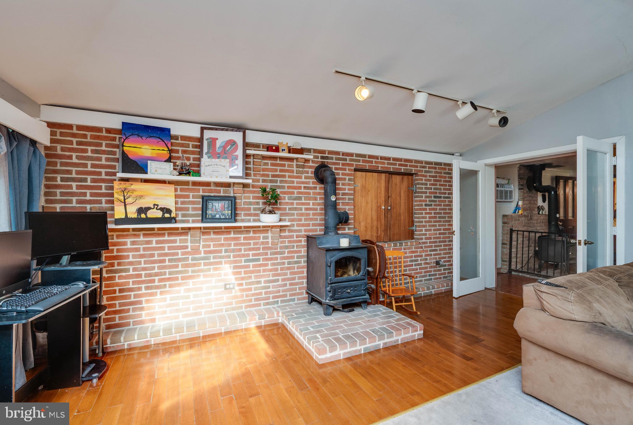 568 North Church Road Reading, PA 19607 - Photo 9 of 56