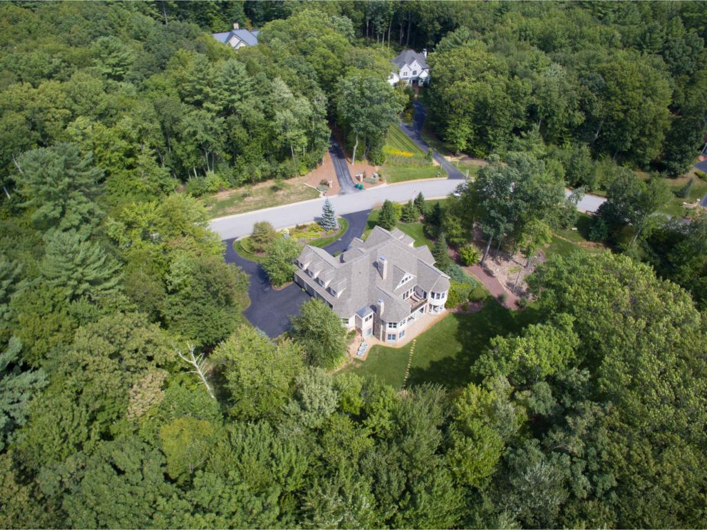 40 Riddle Drive Bedford, NH 03110 - Photo 5 of 34 Gallery Image 5