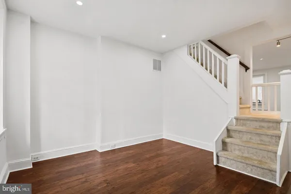 $2,500 | 3455 Bowman Street, Philadelphia, PA 19129