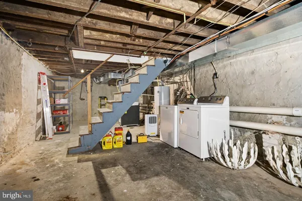 $2,500 | 3455 Bowman Street, Philadelphia, PA 19129