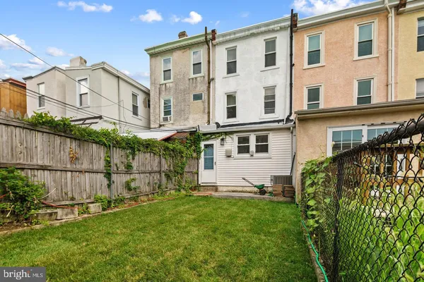 $2,500 | 3455 Bowman Street, Philadelphia, PA 19129