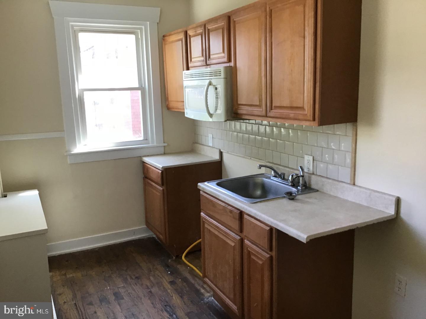 13 West Forestview Road Brookhaven, PA 19015 - Photo 6 of 14 Kitchen