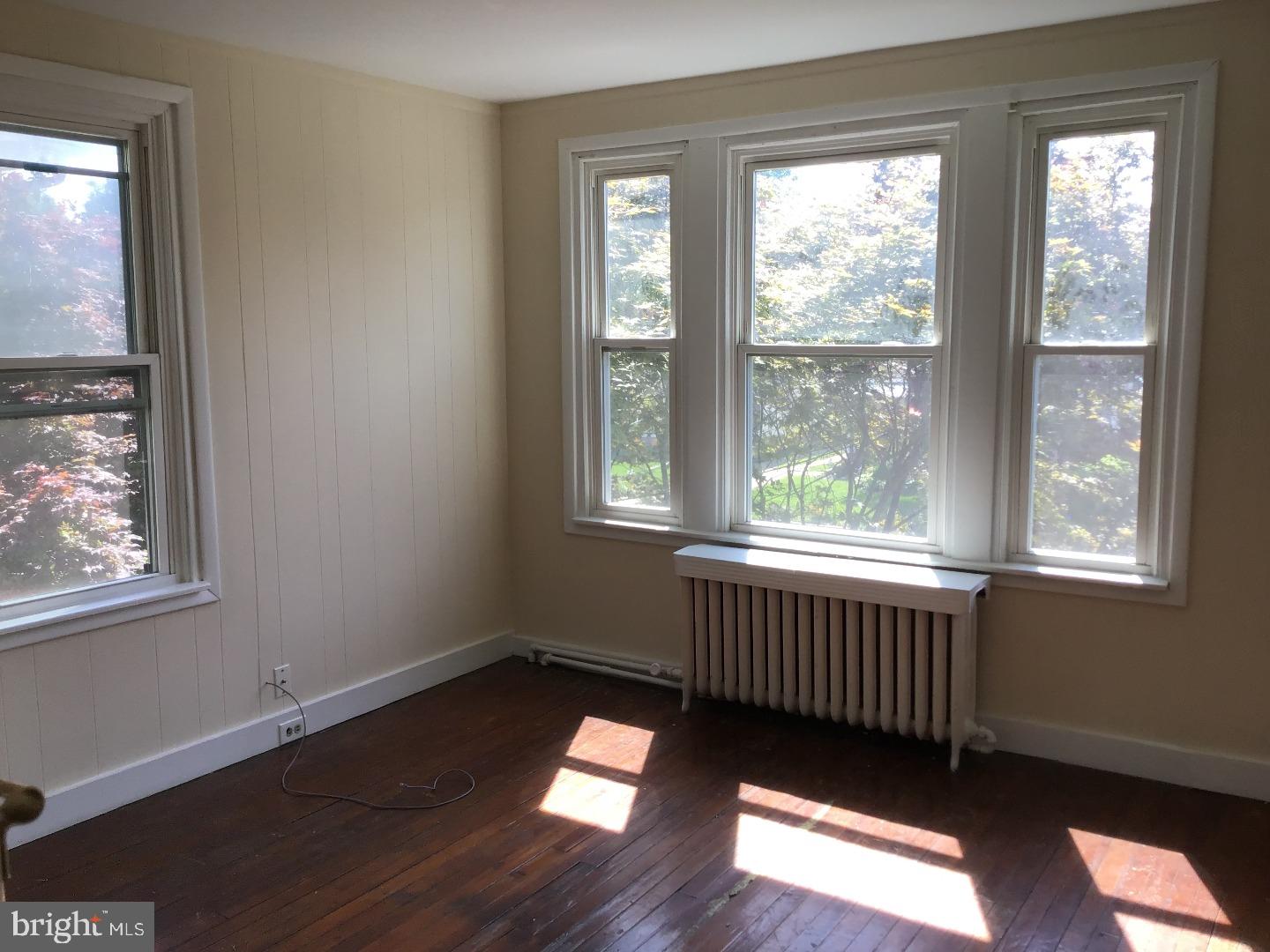 13 West Forestview Road Brookhaven, PA 19015 - Photo 7 of 14 Bedroom - Main