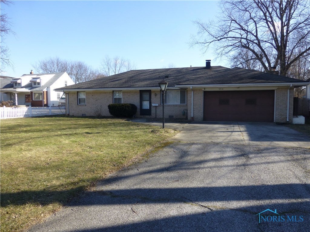 5714 Bennett Road Toledo, OH 43612 - Photo 2 of 18 Gallery Image 2