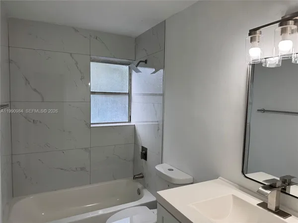 $1,950 | 5211 Southwest 91st Avenue, Unit 2, Cooper City, FL 33328