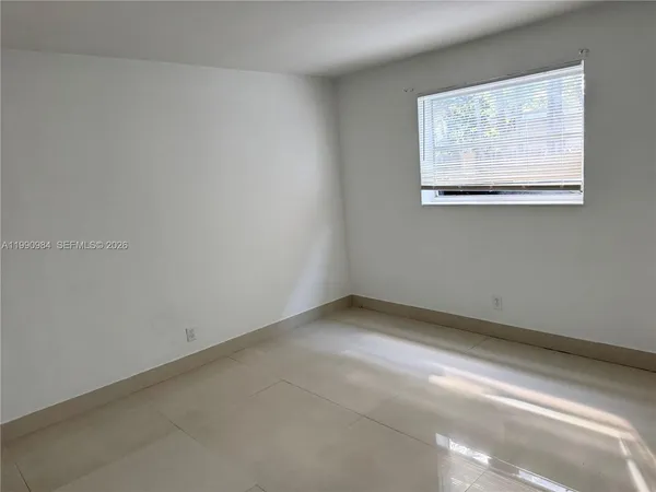 $1,950 | 5211 Southwest 91st Avenue, Unit 2, Cooper City, FL 33328