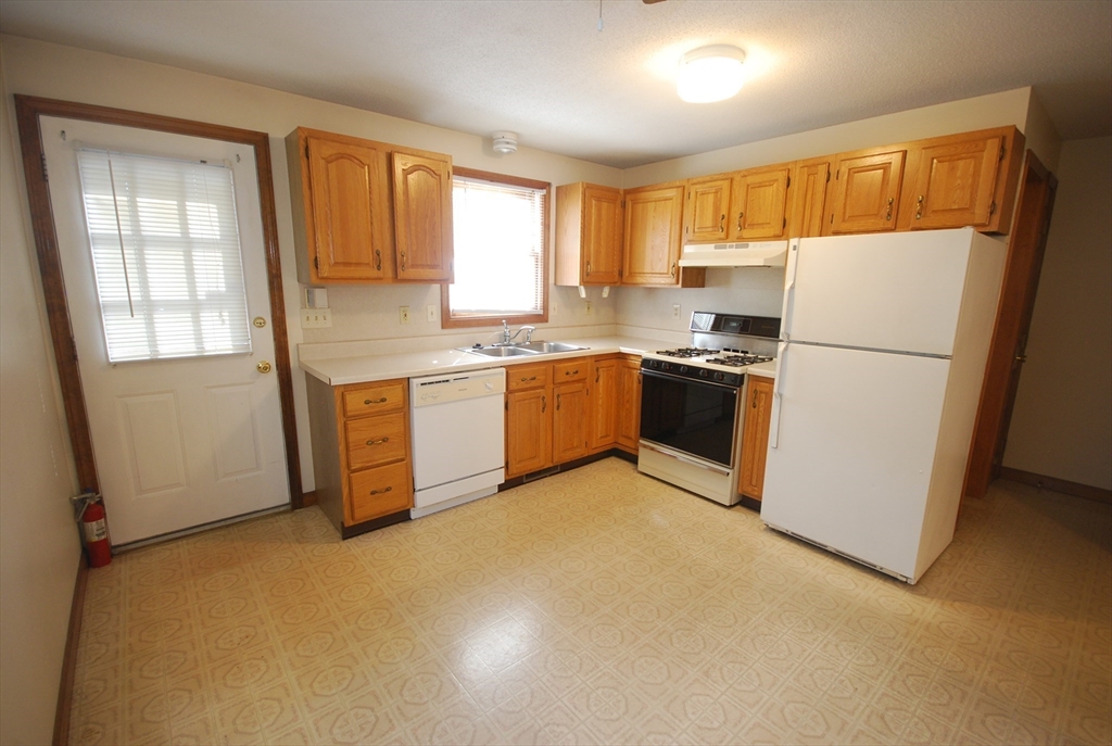 44-46 Middle Street Springfield, MA 01104 - Photo 24 of 42