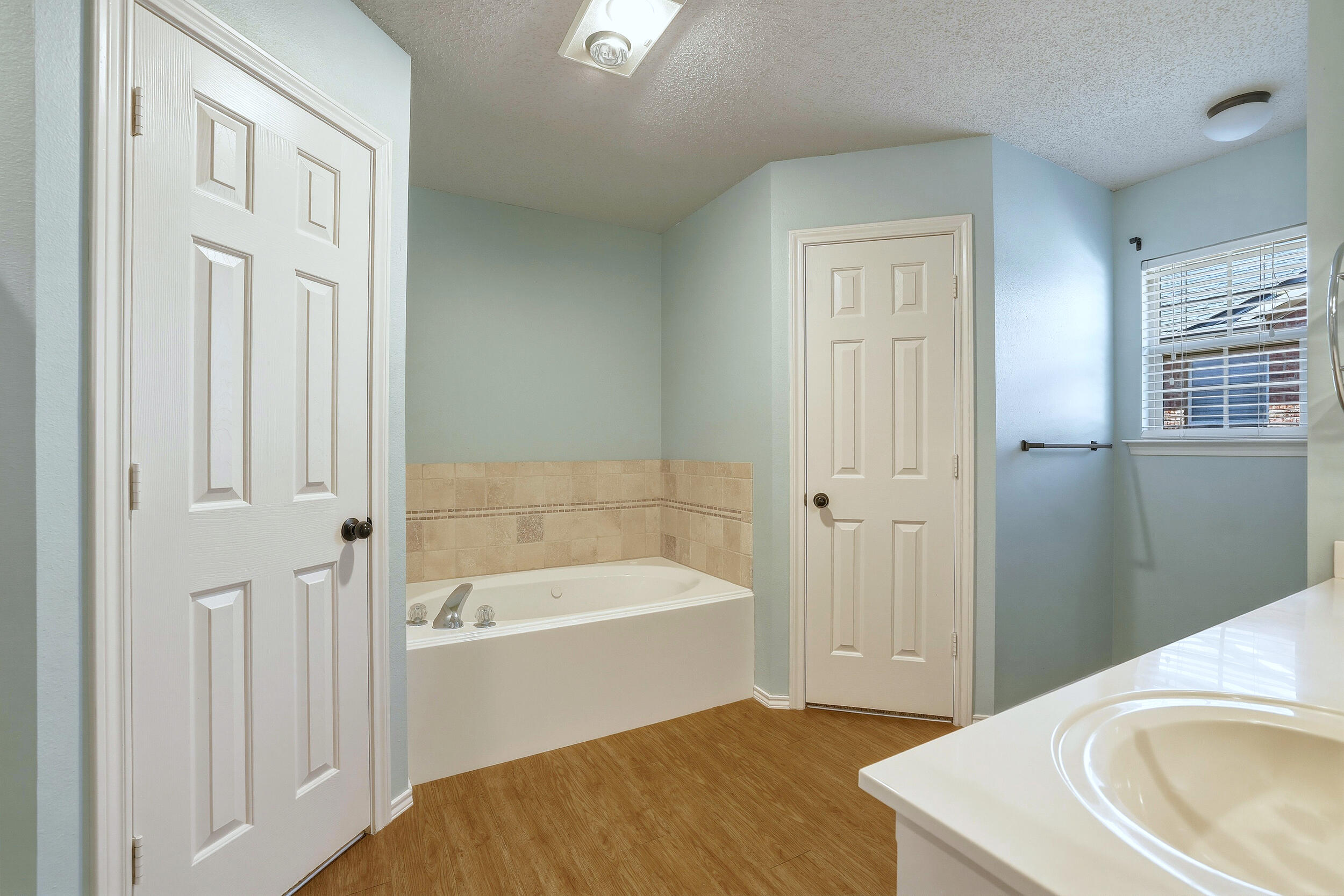 6115 100th Street Lubbock, TX 79424 - Photo 17 of 37 16_6115_100th_st_lubbock_tx_3_011