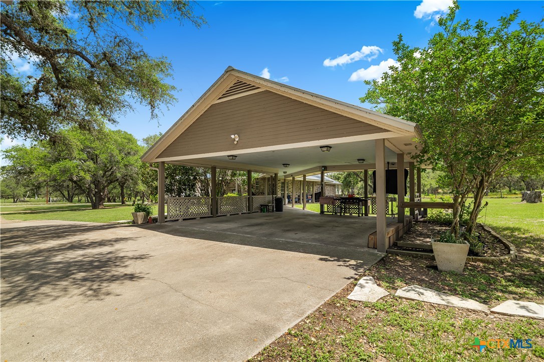 3182 Live Oak Road Cuero, TX 77954 - Photo 6 of 35