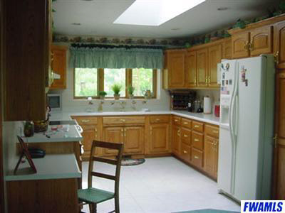 17221 Morton Road Ossian, IN 46777 - Photo 3 of 10
