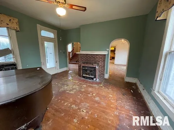 $40,000 | 704 South Lafayette Street, Macomb, IL 61455