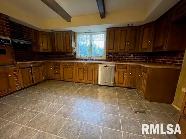 $40,000 | 704 South Lafayette Street, Macomb, IL 61455