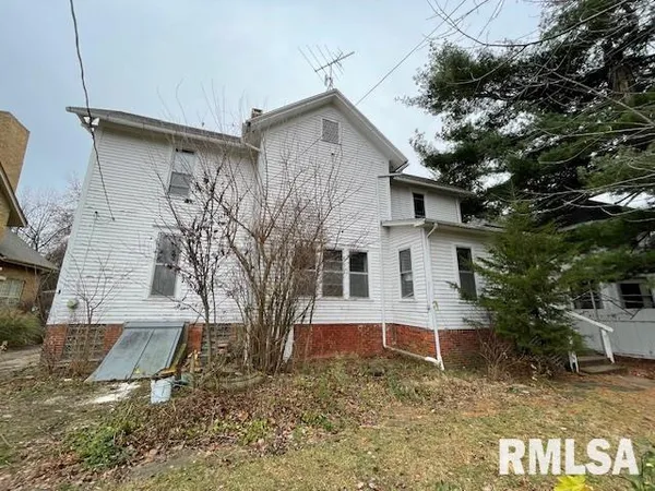 $40,000 | 704 South Lafayette Street, Macomb, IL 61455