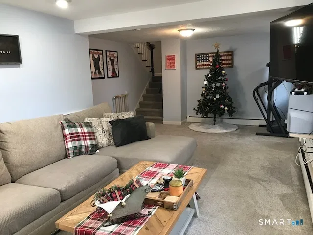 $575,000 | 14 Ivy Lane, Wethersfield, CT 06109