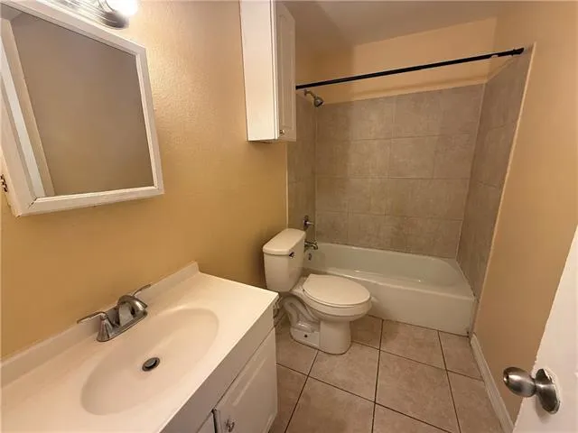 $1,695 | 4209 Eporia Street, Unit D, Metairie, LA 70001