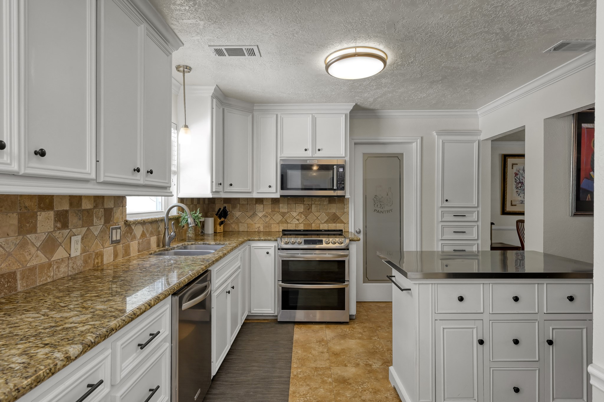6107 Craigway Road Spring, TX 77389 - Photo 11 of 49