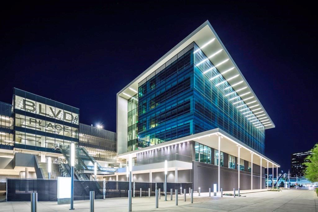 7 Riverway, Unit 2011 Houston, TX 77056 - Photo 24 of 25 a view of a building with a swimming pool
