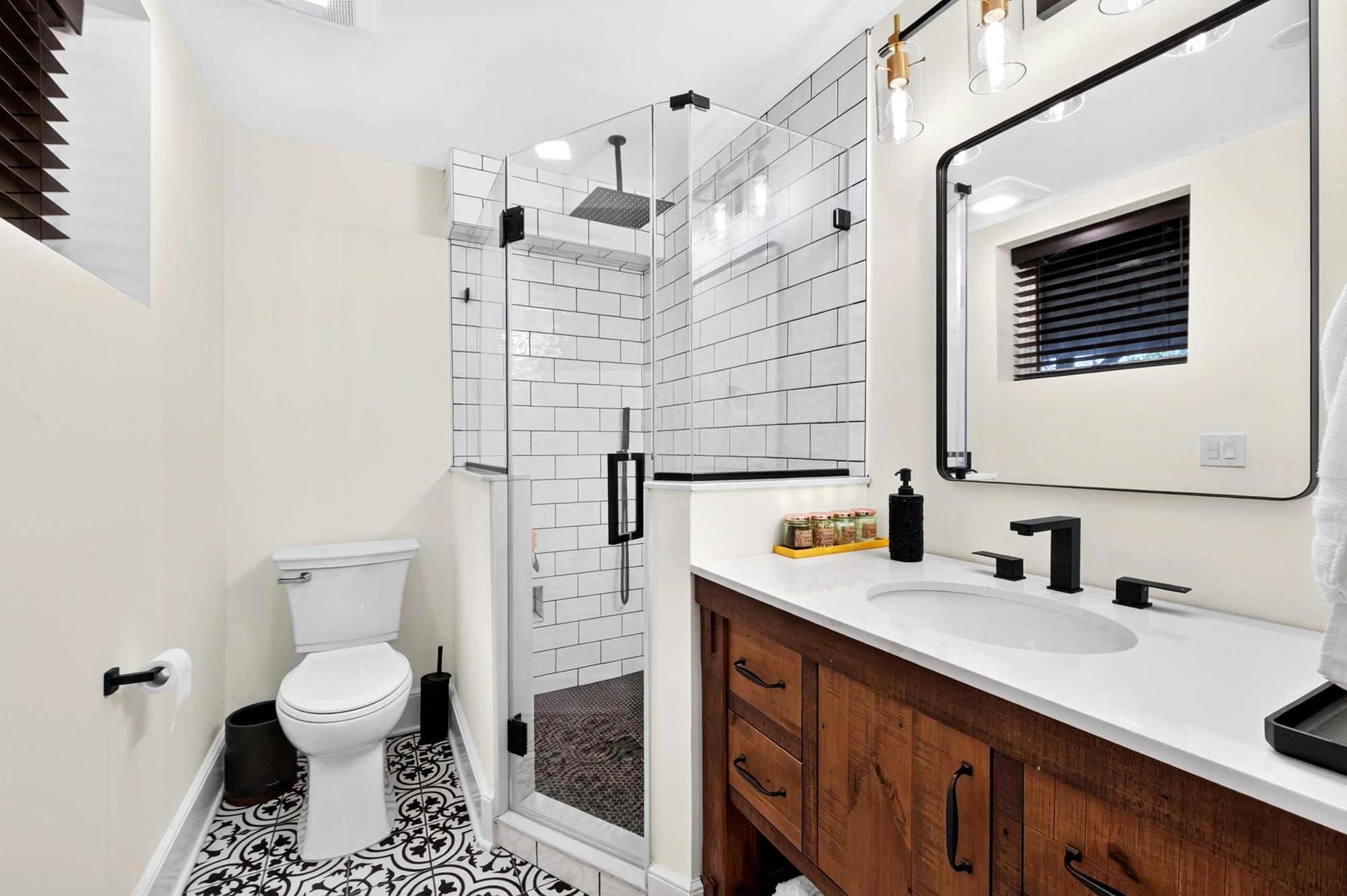 31 Colony Road Edgewater, NJ 07020 - Photo 28 of 42 Gallery Image 28