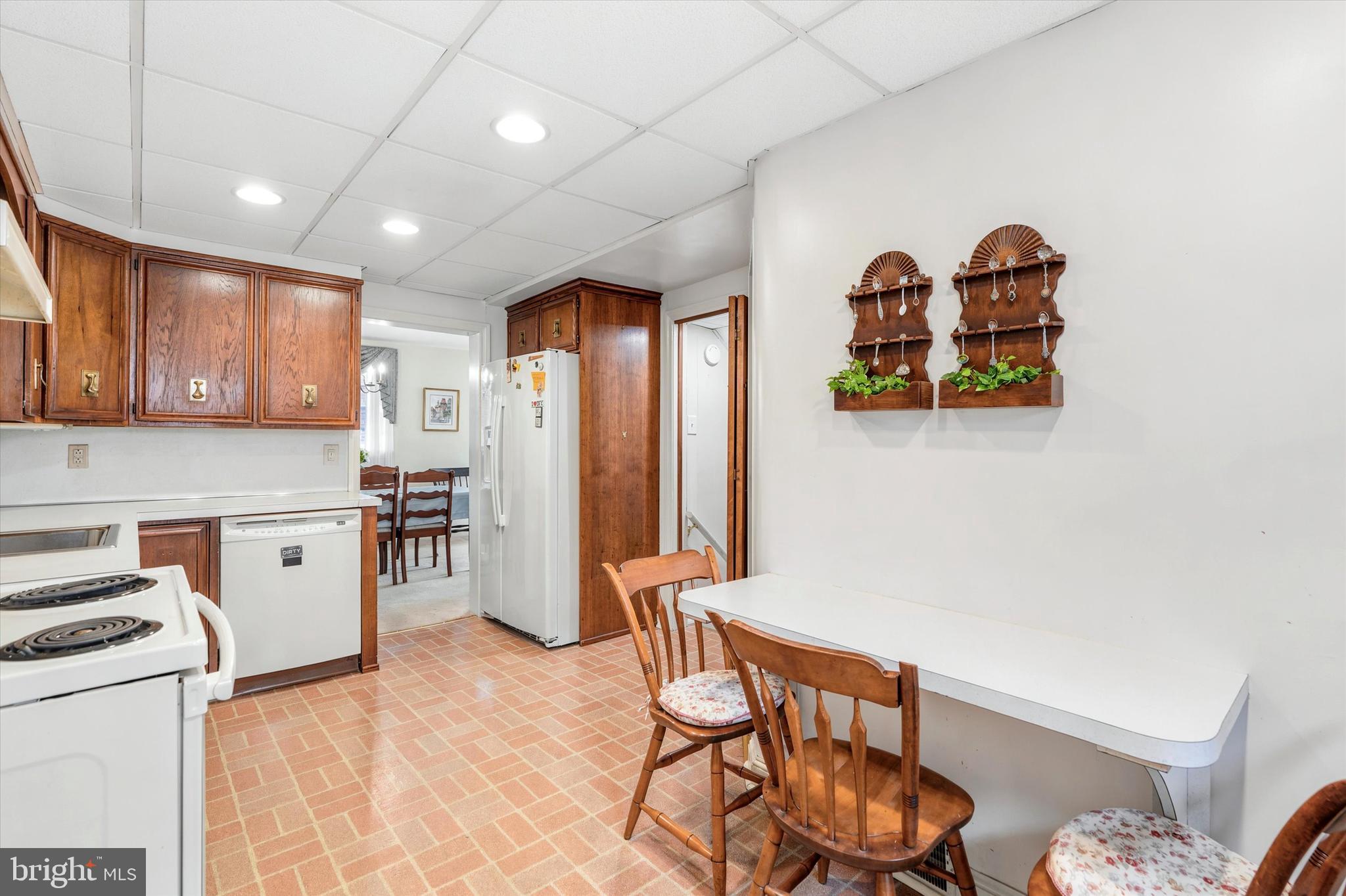 204 Flintlock Road Drexel Hill, PA 19026 - Photo 17 of 35