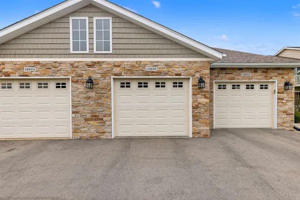 $179,900 | 15619 Sienna Drive, South Beloit, IL 61080