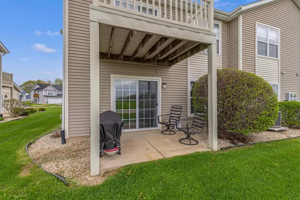 $179,900 | 15619 Sienna Drive, South Beloit, IL 61080