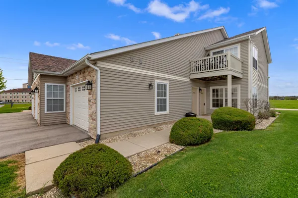 $179,900 | 15619 Sienna Drive, South Beloit, IL 61080