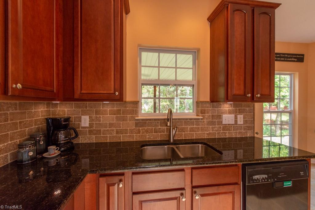 2969 Maple Branch Drive High Point, NC 27265 - Photo 16 of 50