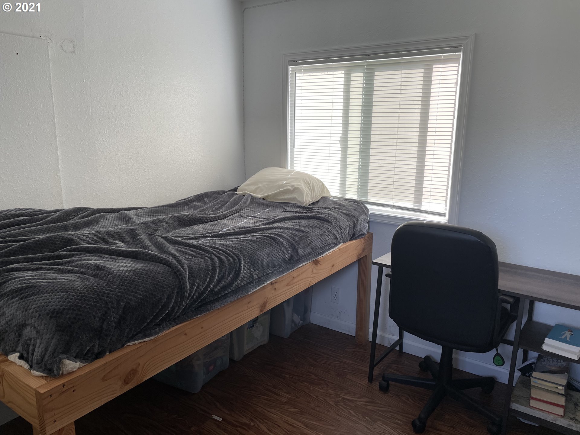 78558 Bryson Sears Road Cottage Grove, OR 97424 - Photo 13 of 20