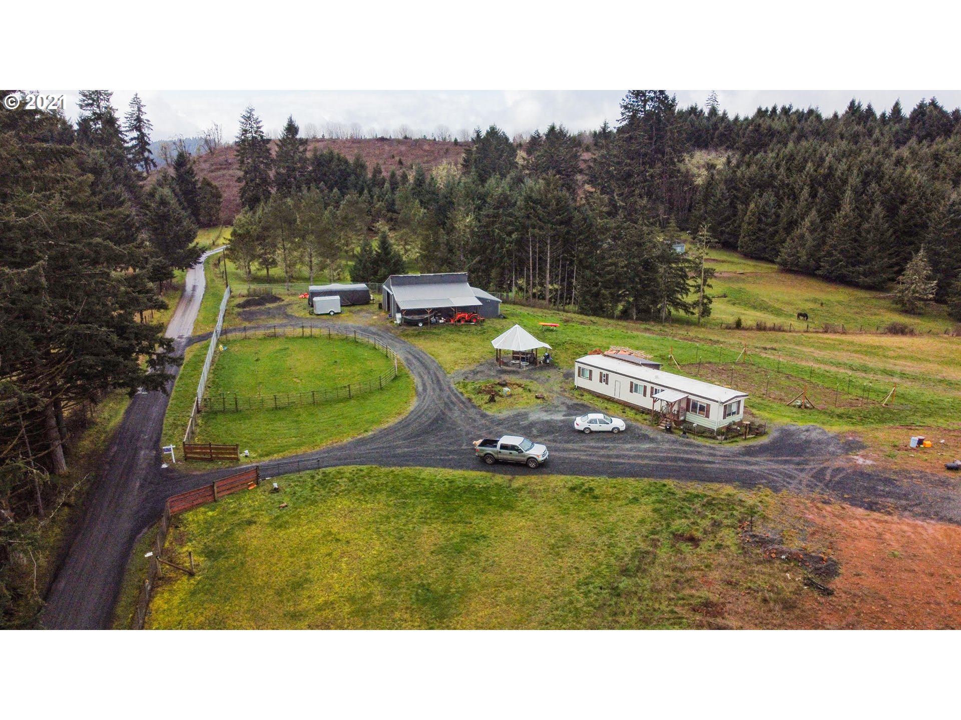 78558 Bryson Sears Road Cottage Grove, OR 97424 - Photo 6 of 20