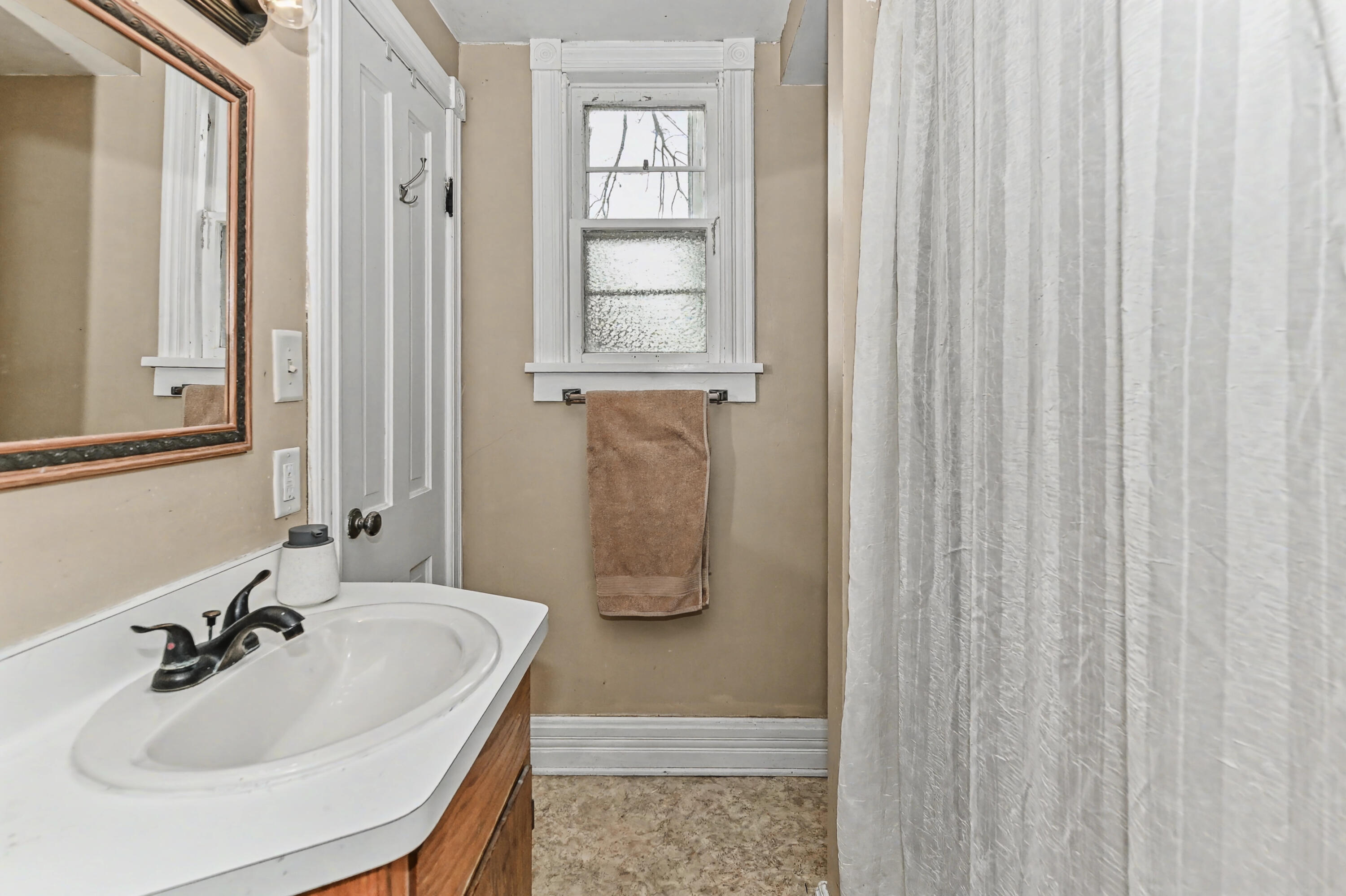 127 Clark Street Pewaukee, WI 53072 - Photo 13 of 38 Unit 1-Primary Bath