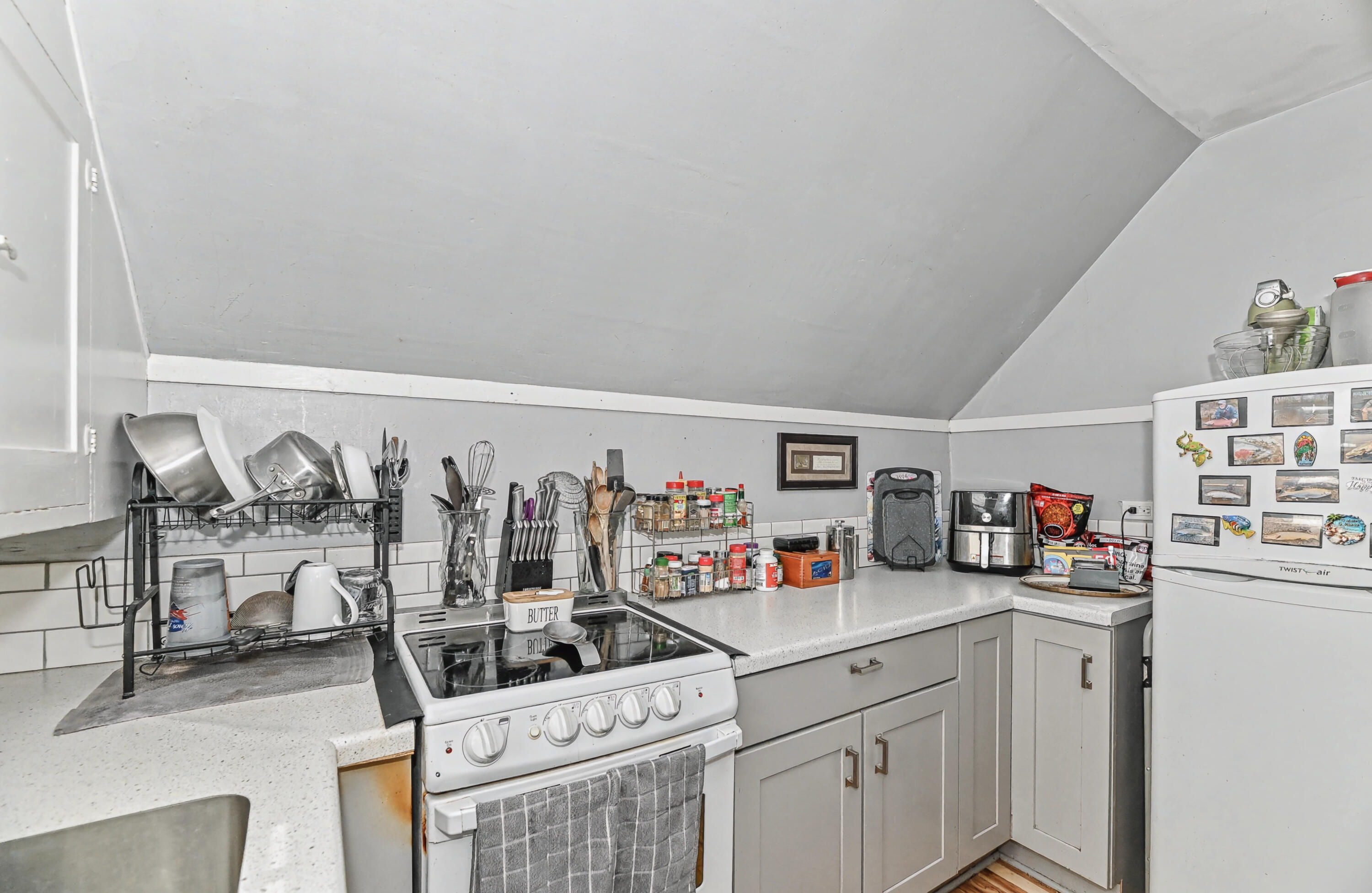 127 Clark Street Pewaukee, WI 53072 - Photo 24 of 38 Unit 2 Kitchen