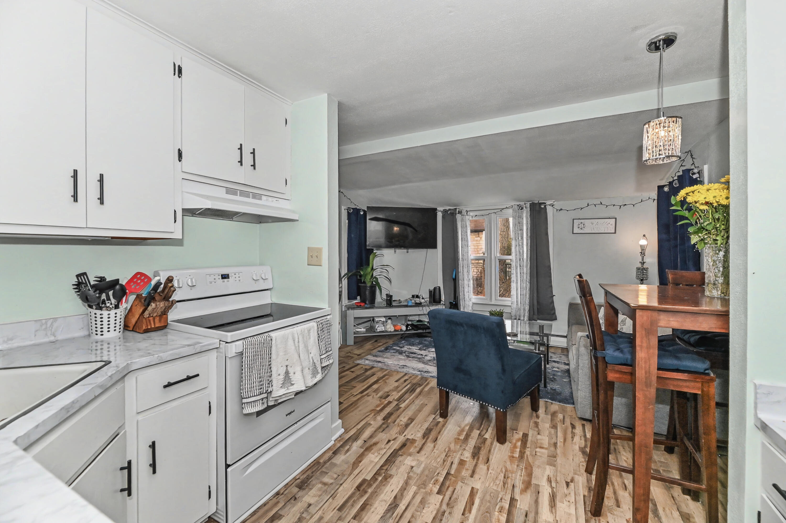 127 Clark Street Pewaukee, WI 53072 - Photo 35 of 38 Unit 3 Kitchen