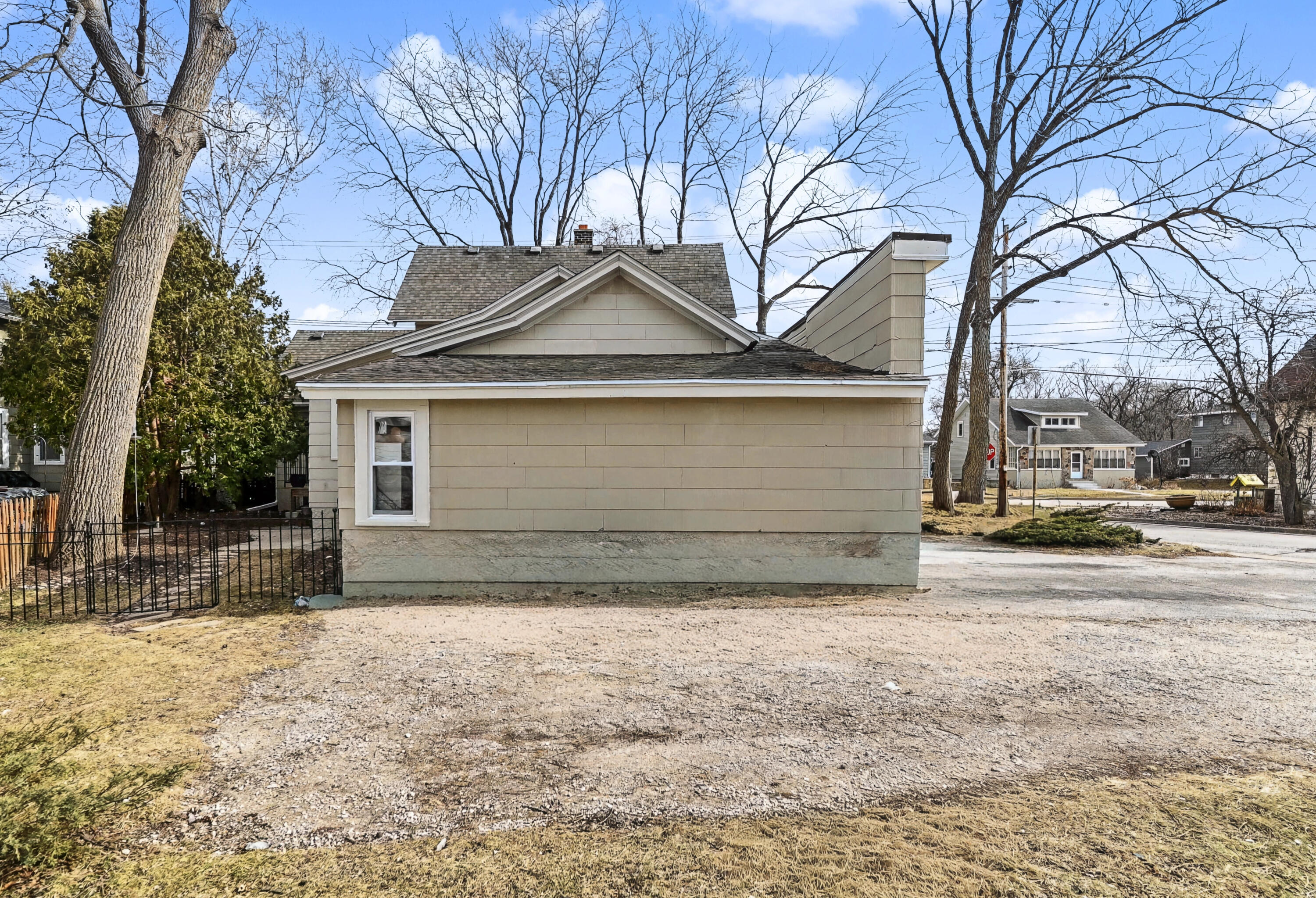 127 Clark Street Pewaukee, WI 53072 - Photo 38 of 38 Back of House