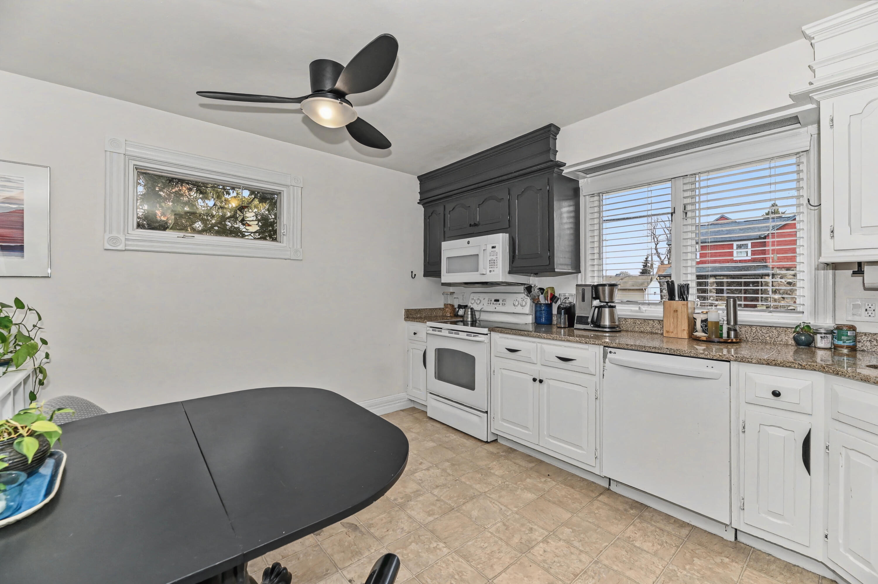 127 Clark Street Pewaukee, WI 53072 - Photo 7 of 38 Unit 1 Kitchen