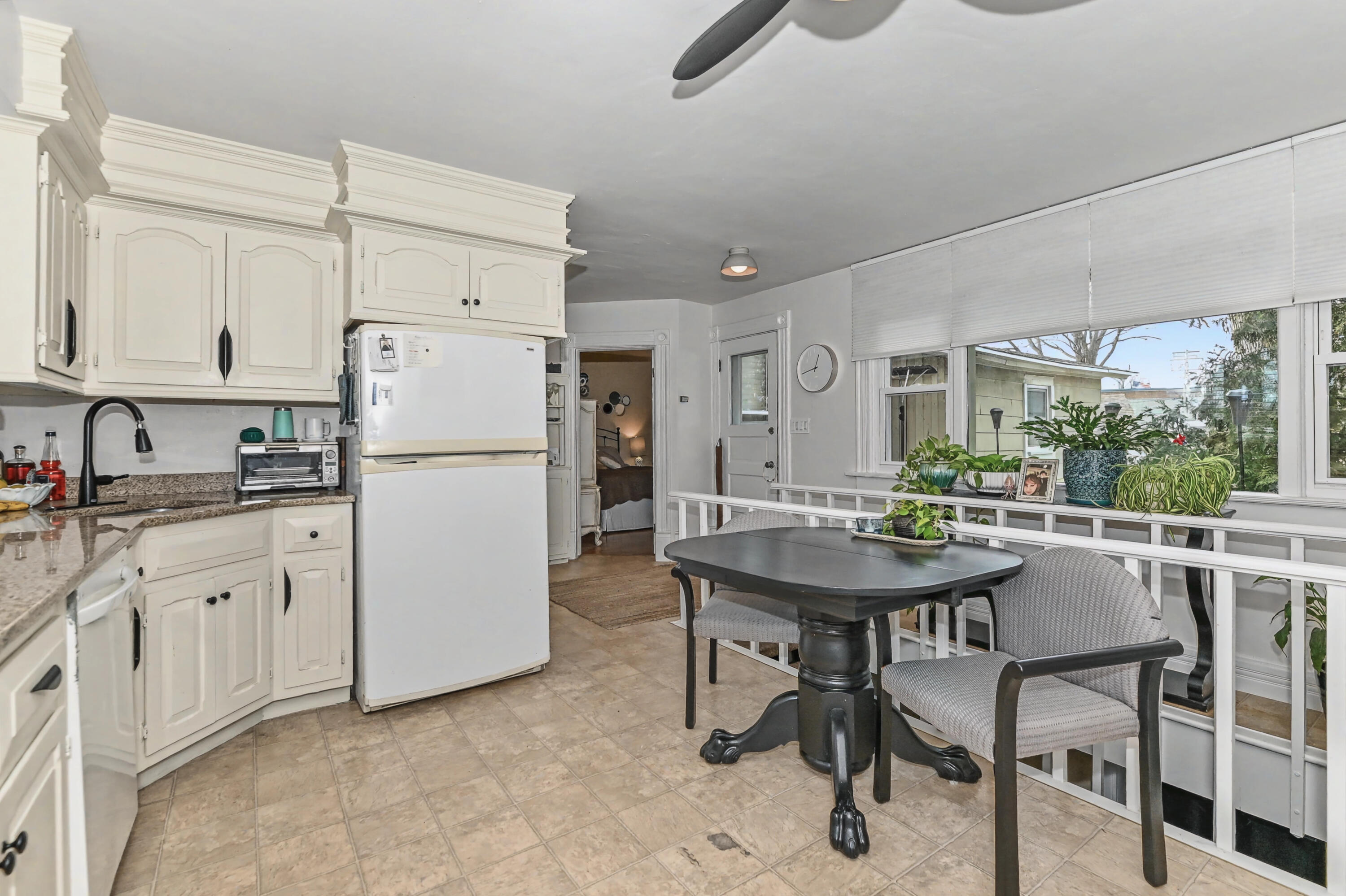 127 Clark Street Pewaukee, WI 53072 - Photo 9 of 38 Unit 1 Kitchen