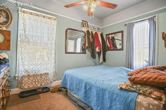 a picture of a wall with a white wall and a picture