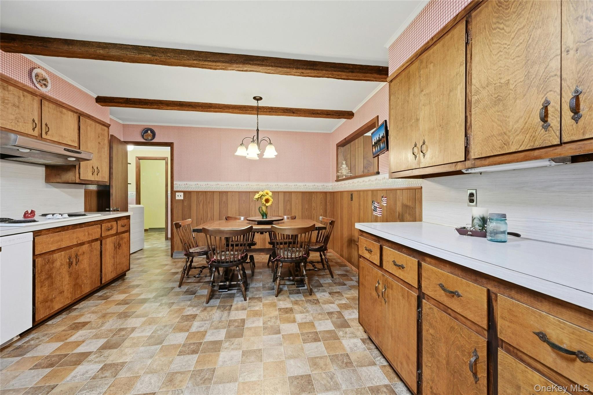 230 Booth Road Southold, NY 11971 - Photo 8 of 29