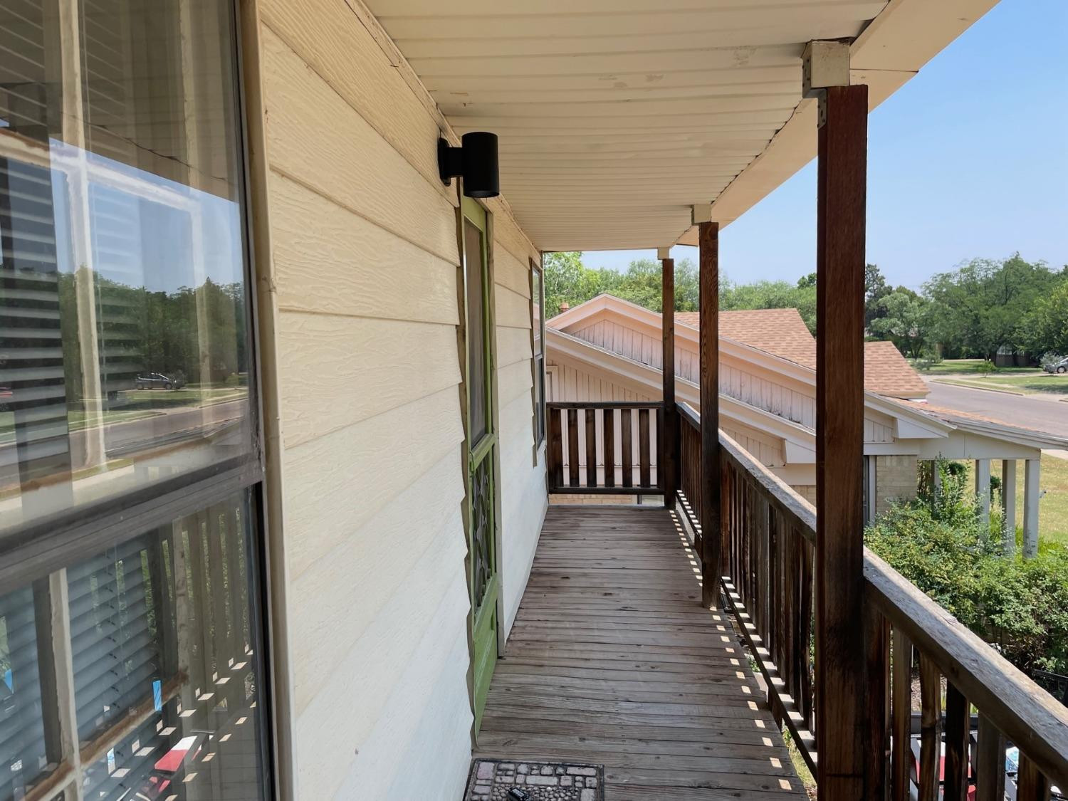 3018 29th Street Lubbock, TX 79410 - Photo 2 of 14
