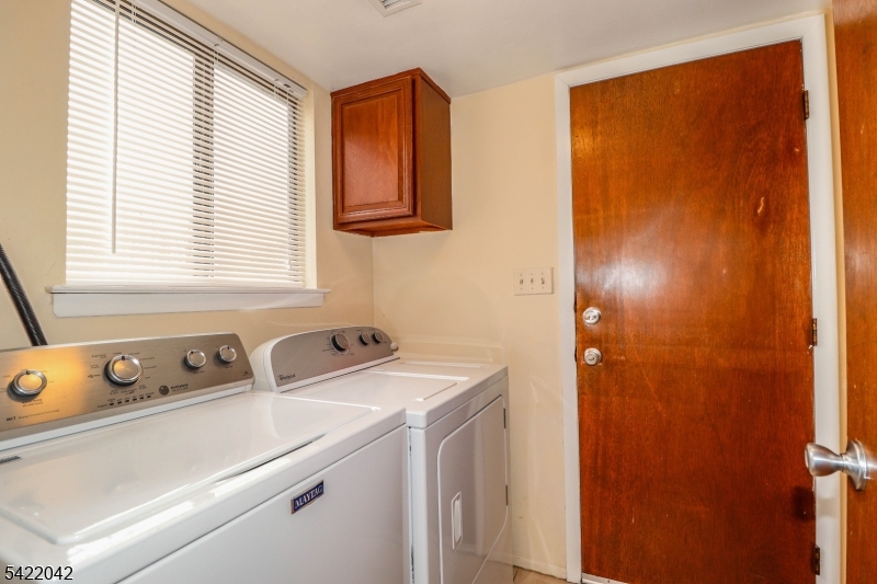 498 Auten Road Hillsborough, NJ 08844 - Photo 16 of 28