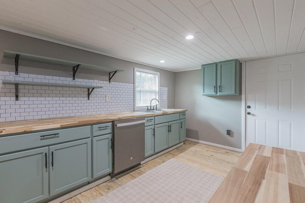 74 Gregory Neal Road Crandall, GA 30711 - Photo 5 of 32 123581_16
