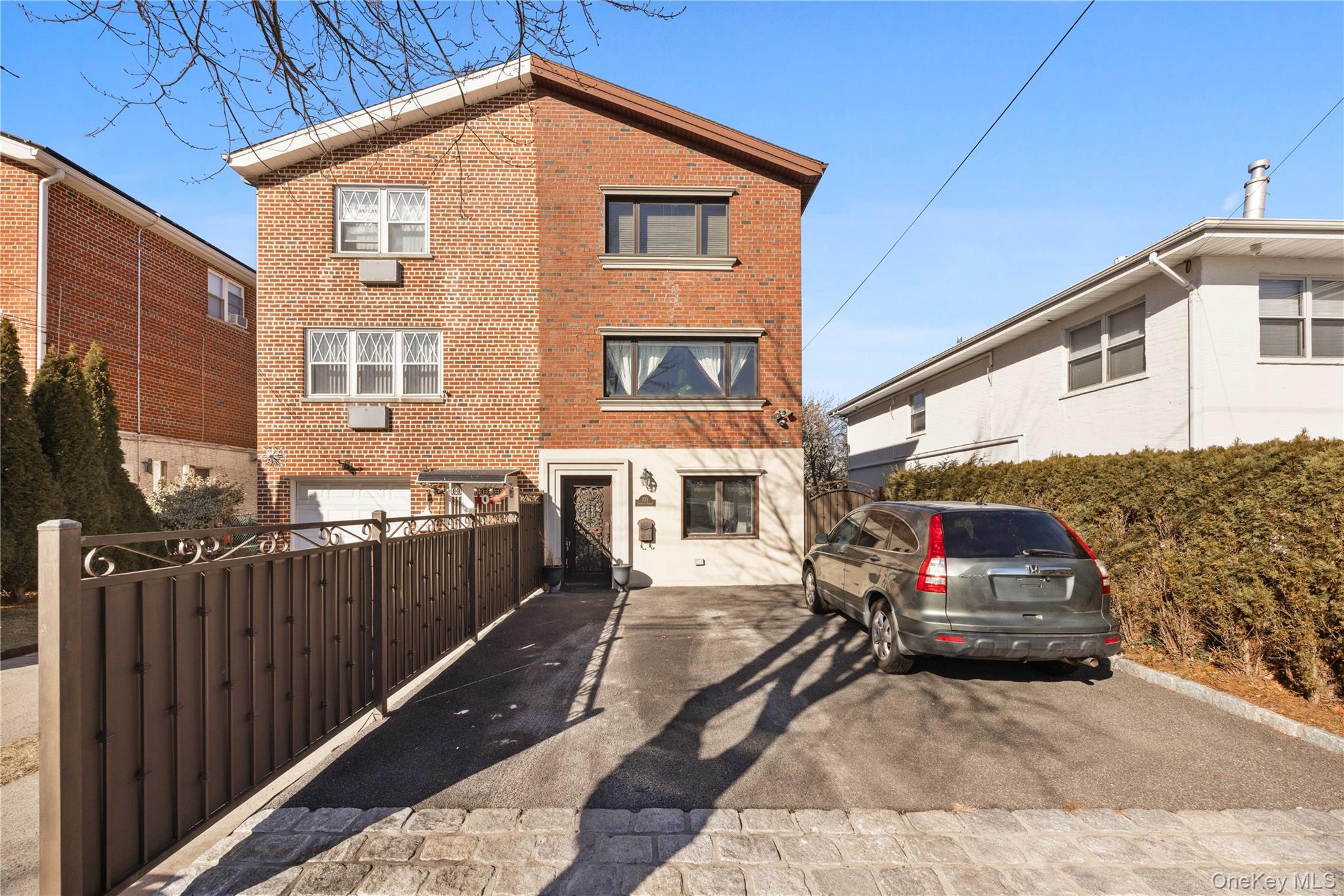 229 Ditmars Street Bronx, NY 10464 - Photo 1 of 22