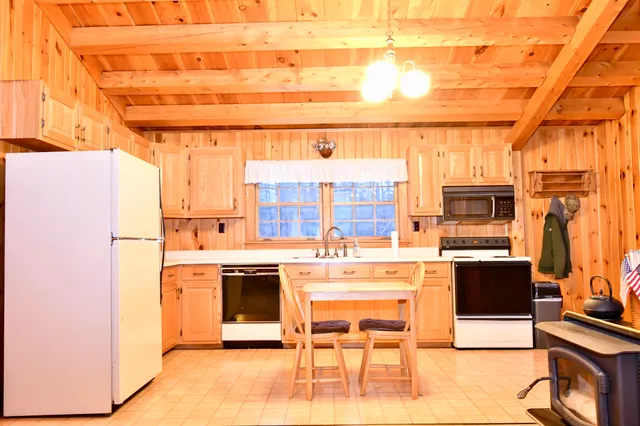 $307,000 | 101 Townhouse Road, Kenduskeag, ME 04450