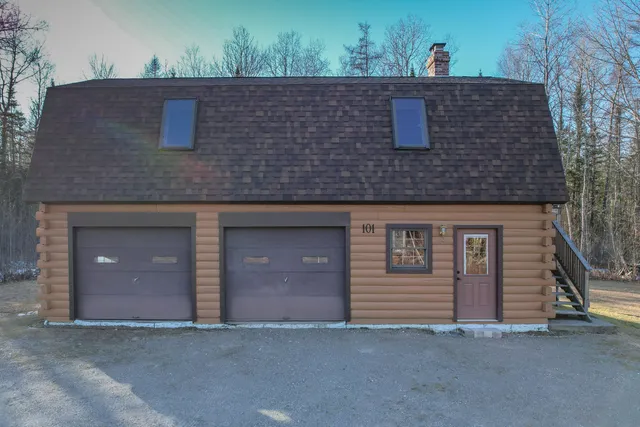 $307,000 | 101 Townhouse Road, Kenduskeag, ME 04450