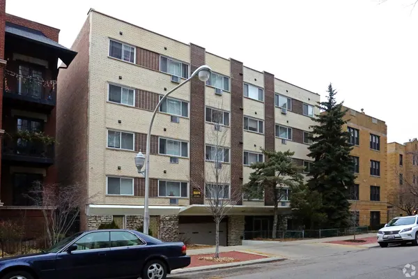 $1,400 | 516 West Melrose Street, Unit 405, Chicago, IL 60657