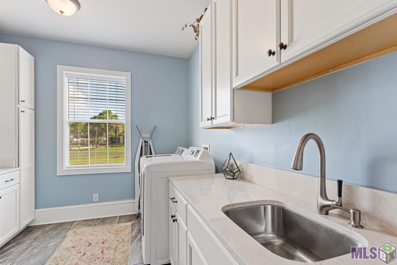 16749 Centurion Avenue Baton Rouge, LA 70816 - Photo 21 of 34 Laundry