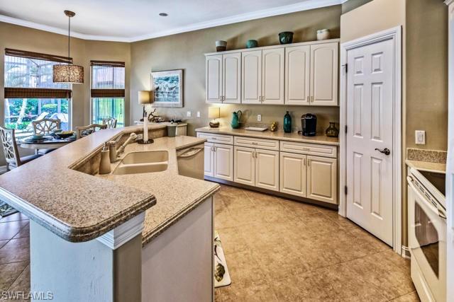 6971 Amen Corner Court Naples, FL 34113 - Photo 7 of 25