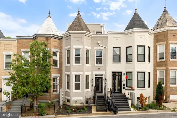 $769,900 | 26 Todd Place Northeast, Unit 2, Washington, DC 20002