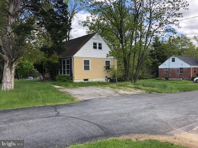 4919 Old Court Road Randallstown, MD 21133 - Photo 9 of 10 Lnarge driveway on the side of the house